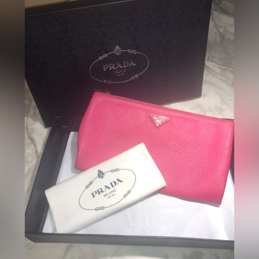 Authentic PRADA Pink Vitello Daino, Lrg Leather Wristlet/Clutch w/Dustbag & Box